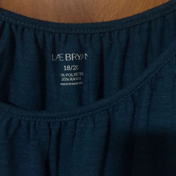 Top - Picture 2 of 3